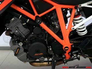 KTM 1290 SUPER DUKE R