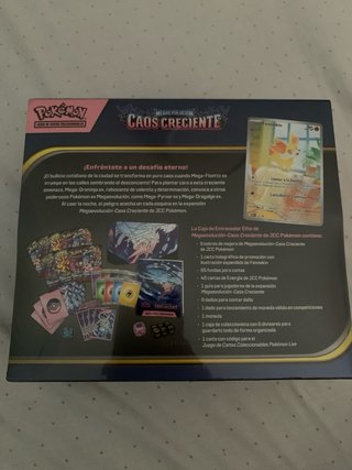 Caja Entrenador Élite Pokémon Caos Creciente