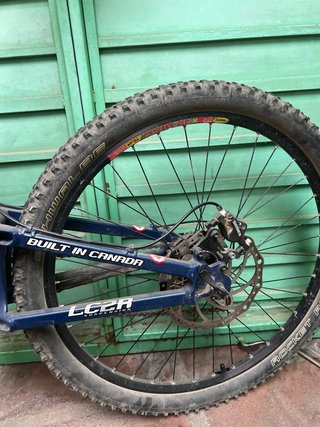 Bicicleta Rocky Mountain Full Suspension