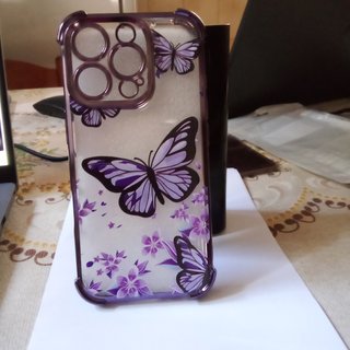 Cover iPhone 16 Pro con Farfalle Viola