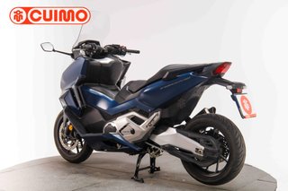 HONDA FORZA 750