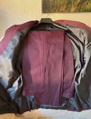 Traje Granate Talla 54