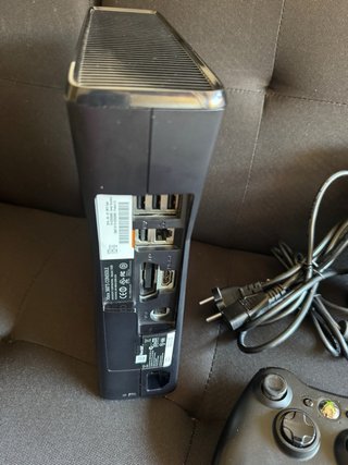 Xbox 360 S Negra Completa