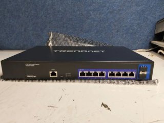 Switch TRENDnet TEG-30102WS 10 puertos 2.5G + 10G SFP+