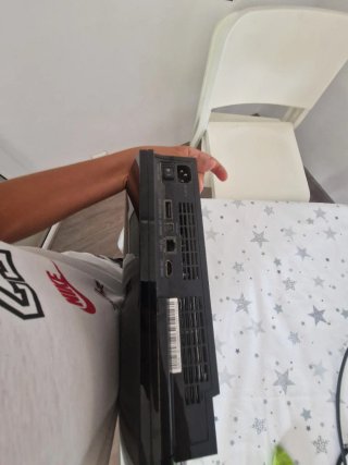 PlayStation 3 + 6 Juegos PES + el pes 11 de regalo