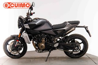 HUSQVARNA SVARTPILEN 801
