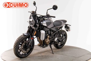 HUSQVARNA SVARTPILEN 801