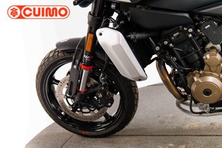 HUSQVARNA SVARTPILEN 801
