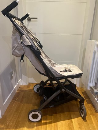 Silla de paseo Cybex Libelle ultracompacta