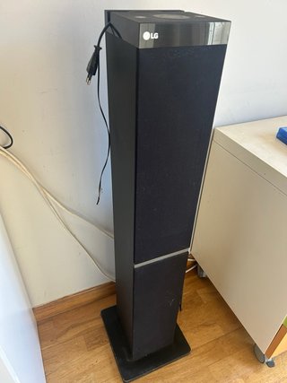 Torre de Sonido LG Negra