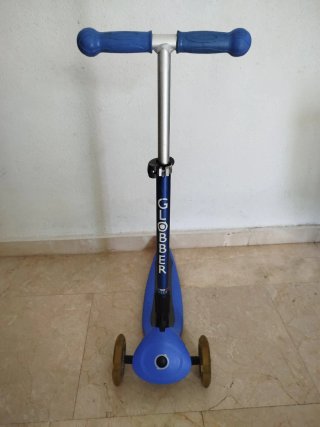 2 Patinetes Infantiles (Naranja y Azul)