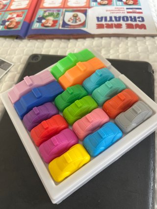 Juego Inteligencia Aparcamiento Coches Colores