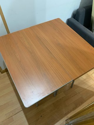 Mesa plegable con 2 sillas 80 de largo 42 de anch