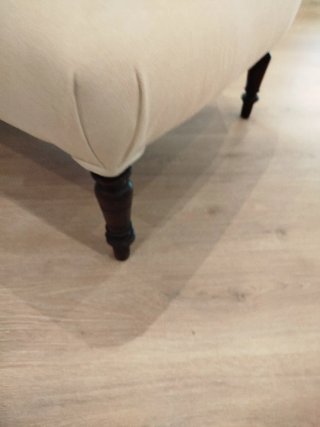 Chaiselongue antigua tapizada colo blanco roto