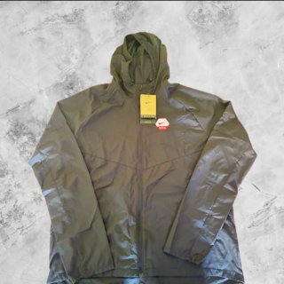 Chaqueta cortavientos Nike Windrunner Verde