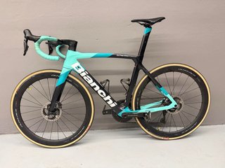 Bici de carretera Bianchi Oltre XR4 FULL