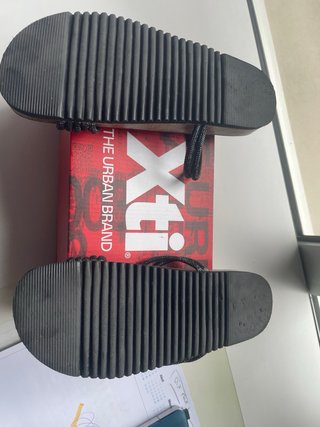 Sandalias Xti Negras Brillantes