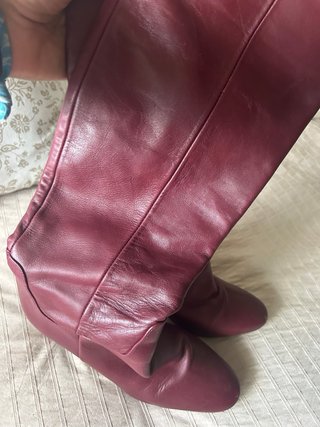 Botas de piel Burdeos Zara