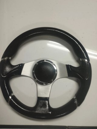 Volante Momo Milenium