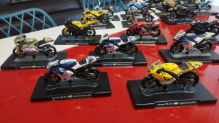 Colección de motos V.Rossi con sus libros. Son 36u