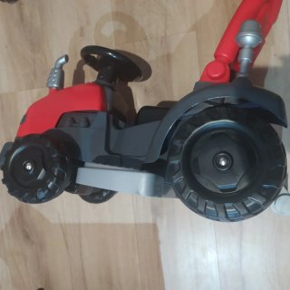 Trattore per bambini, in perfette condizioni.