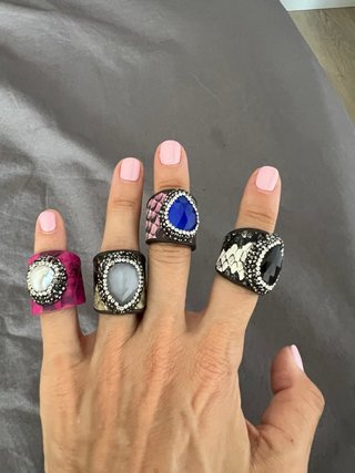 Anillos estilo serpiente con piedras