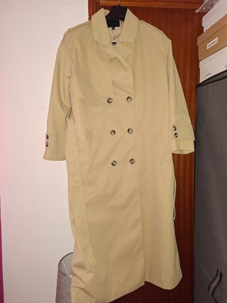 Gabardina Beige Clásica
