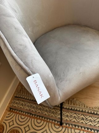 Sillón Banak gris claro terciopelo a estrenar