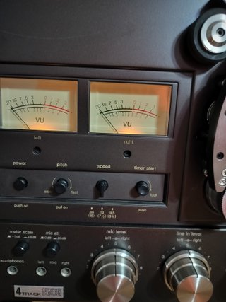 Magnetófono Technics RS-1506