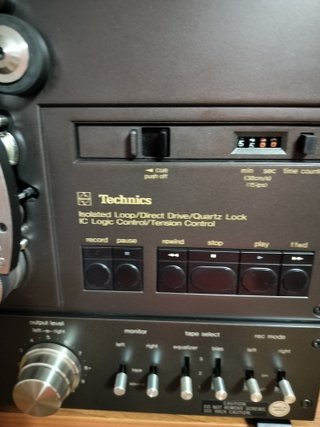 Magnetófono Technics RS-1506