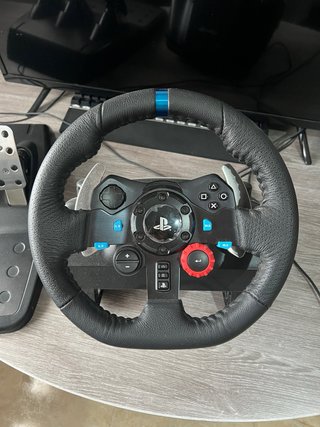 Volante Logitech G29 con Pedales