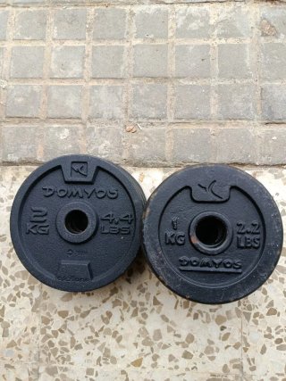 Discos de pesa DOMYOS 2kg y 1kg
