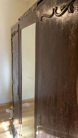 Armario antiguo de madera con espejo. Gratis!!