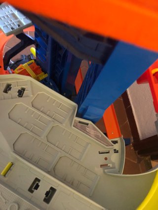 Hot Wheels Ultimate Garage Pista Dinosaurio
