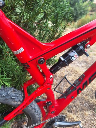 Bici Montaña Carbono Doble Suspensión