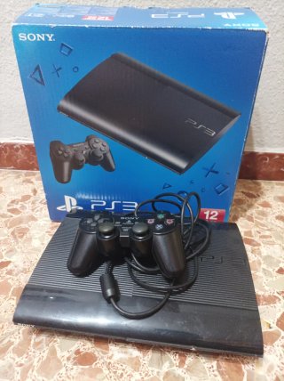 Play Station 3 + 8 Juegos GRATIS
