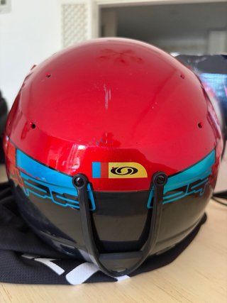 Casco de esquí Salomon rojo