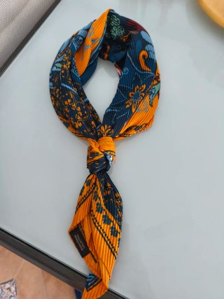 Pañuelo estampado multicolor