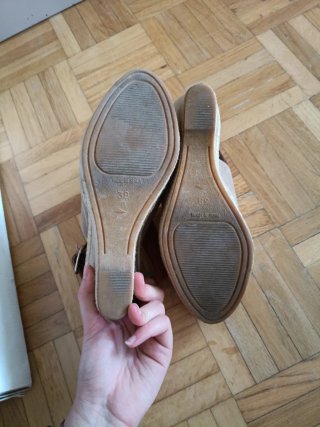 Sandalias cuña de 10cm piel vuelta, marron-beige.