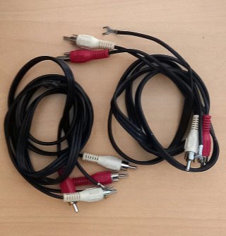 2 Cables RCA con Toma de Tierra