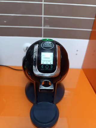 Cafetera Nescafé Dolce Gusto DeLonghi