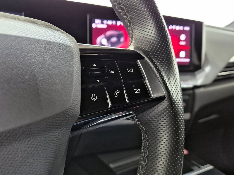 Opel Astra 2022, foto 18