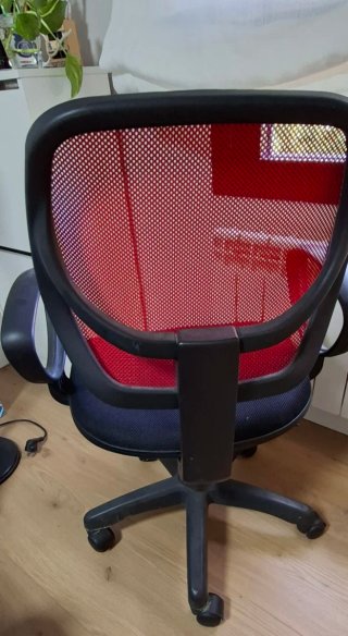 Silla de oficina/estudio negra y roja