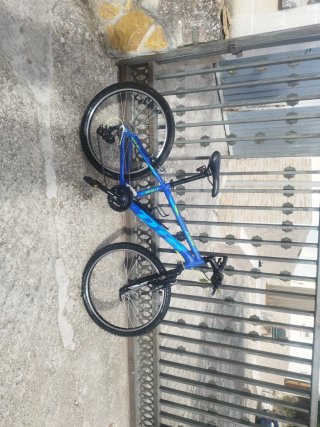 Bicicleta BTWIN 240 Plus Xtreme.