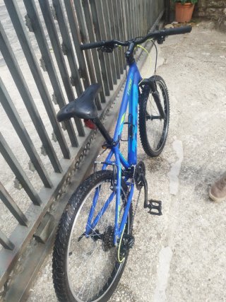 Bicicleta BTWIN 240 Plus Xtreme.