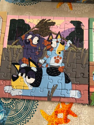 Puzzle Ravensburger Bluey 48 piezas