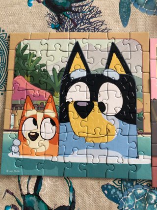 Puzzle Ravensburger Bluey 48 piezas