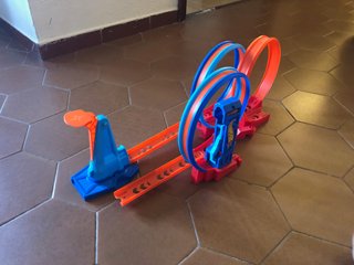 Hot Wheels Pista Triple Looping con Lanzador