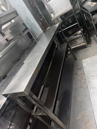 Estantería 3 baldas 1.85x30x1.11 en buen estado