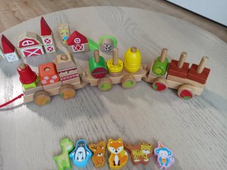 Lote 3 juguetes madera: tren, xilófono, granja